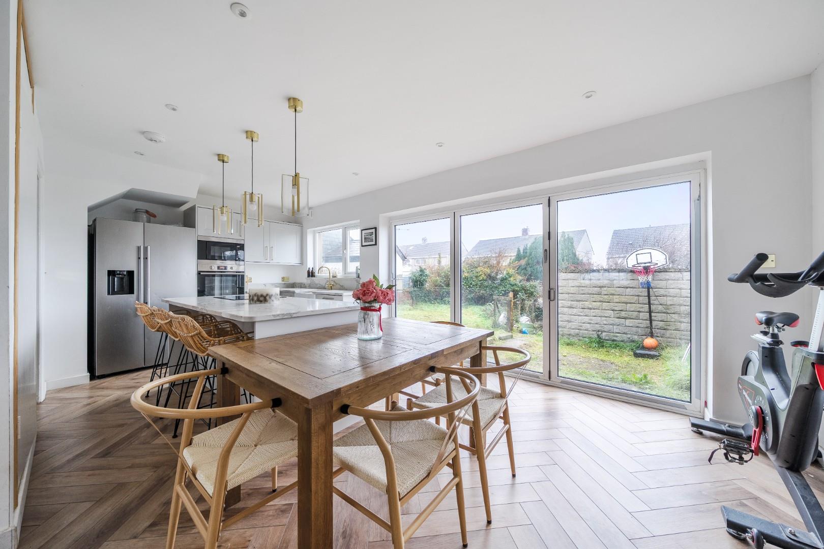 Overland Road, Mumbles, Swansea, SA3 4LP